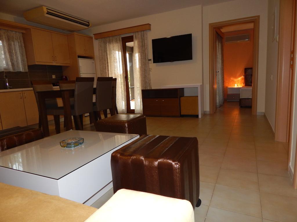 Sofia Apartments Sívota Quarto foto